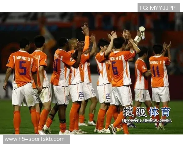 韩镕泽赛后感言全队拼搏赢得胜利感谢球迷一年来的热情支持与陪伴 韩镕泽赛后感言全队拼搏赢得胜利感谢球迷一年来的热情支持与陪伴